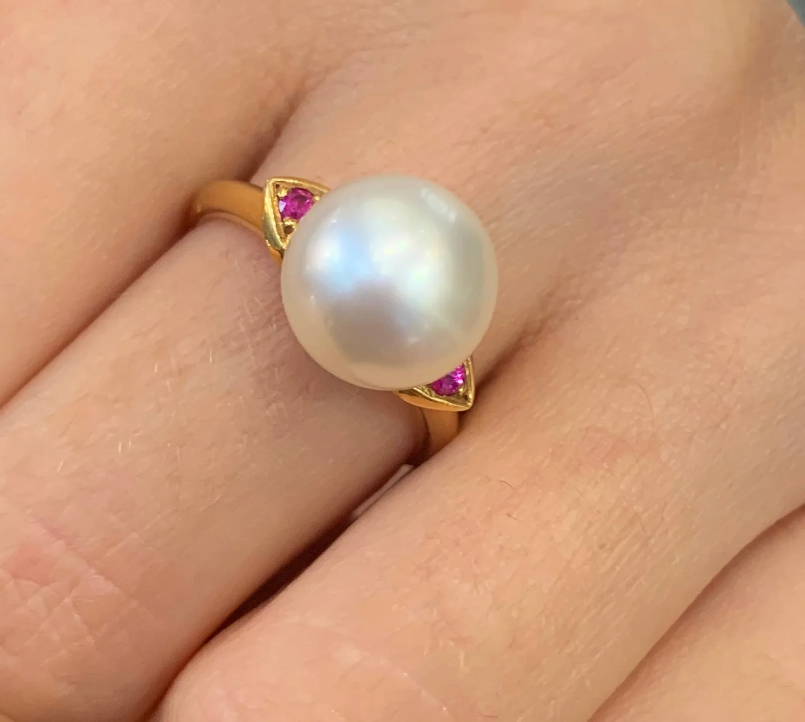 18ct Yellow Gold, Ruby and South Sea Pearl Ring