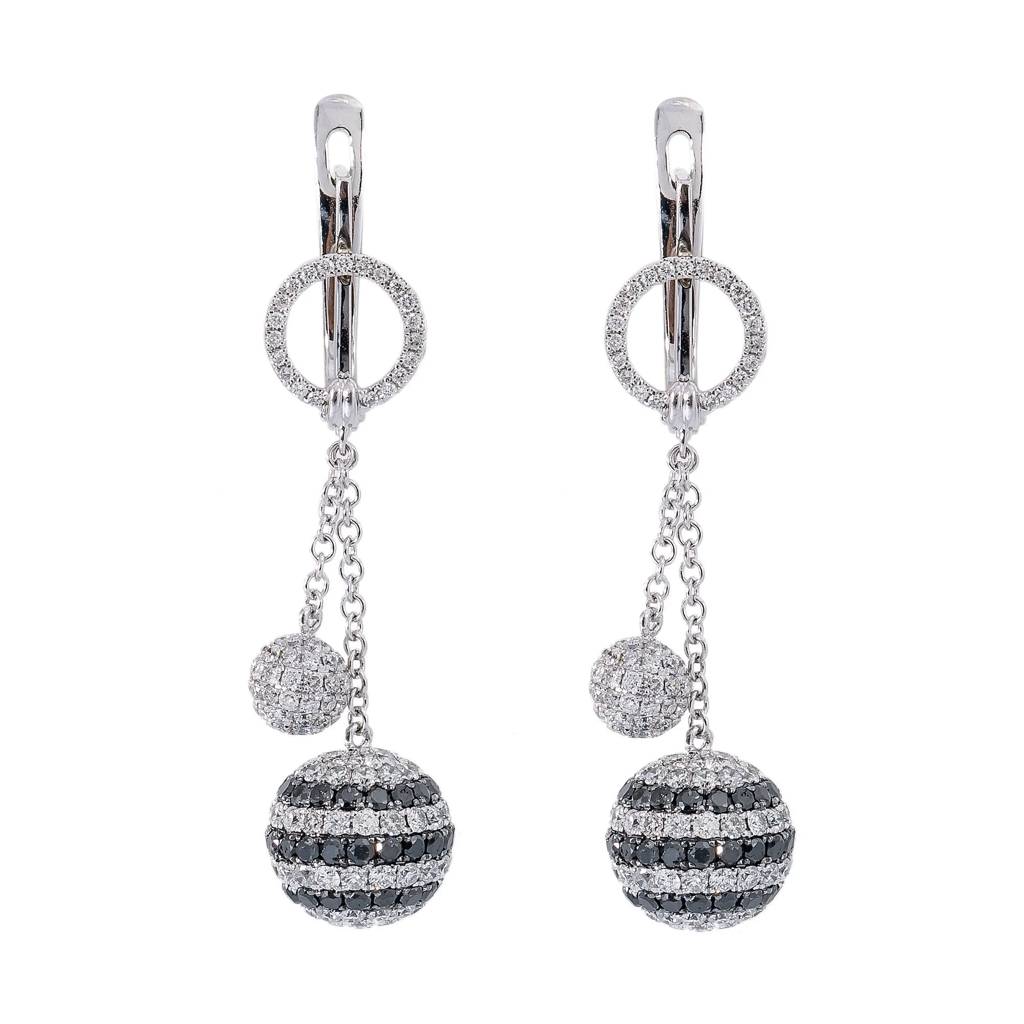 18K White Gold Ladies Earrings With  Diamonds