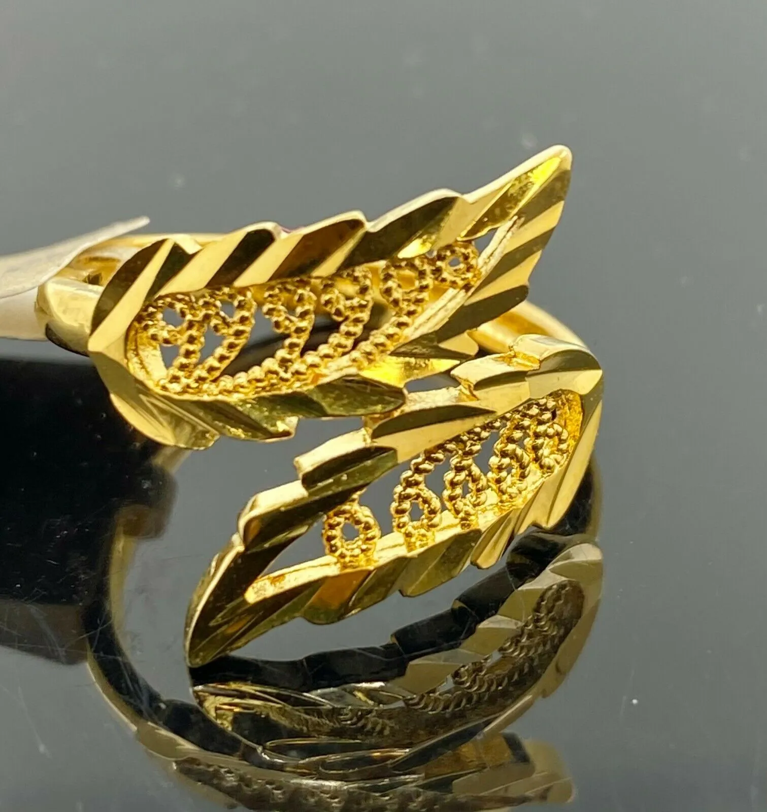 22k Ring Solid Gold ELEGANT Filigree Leaf Design Ladies Band r2398