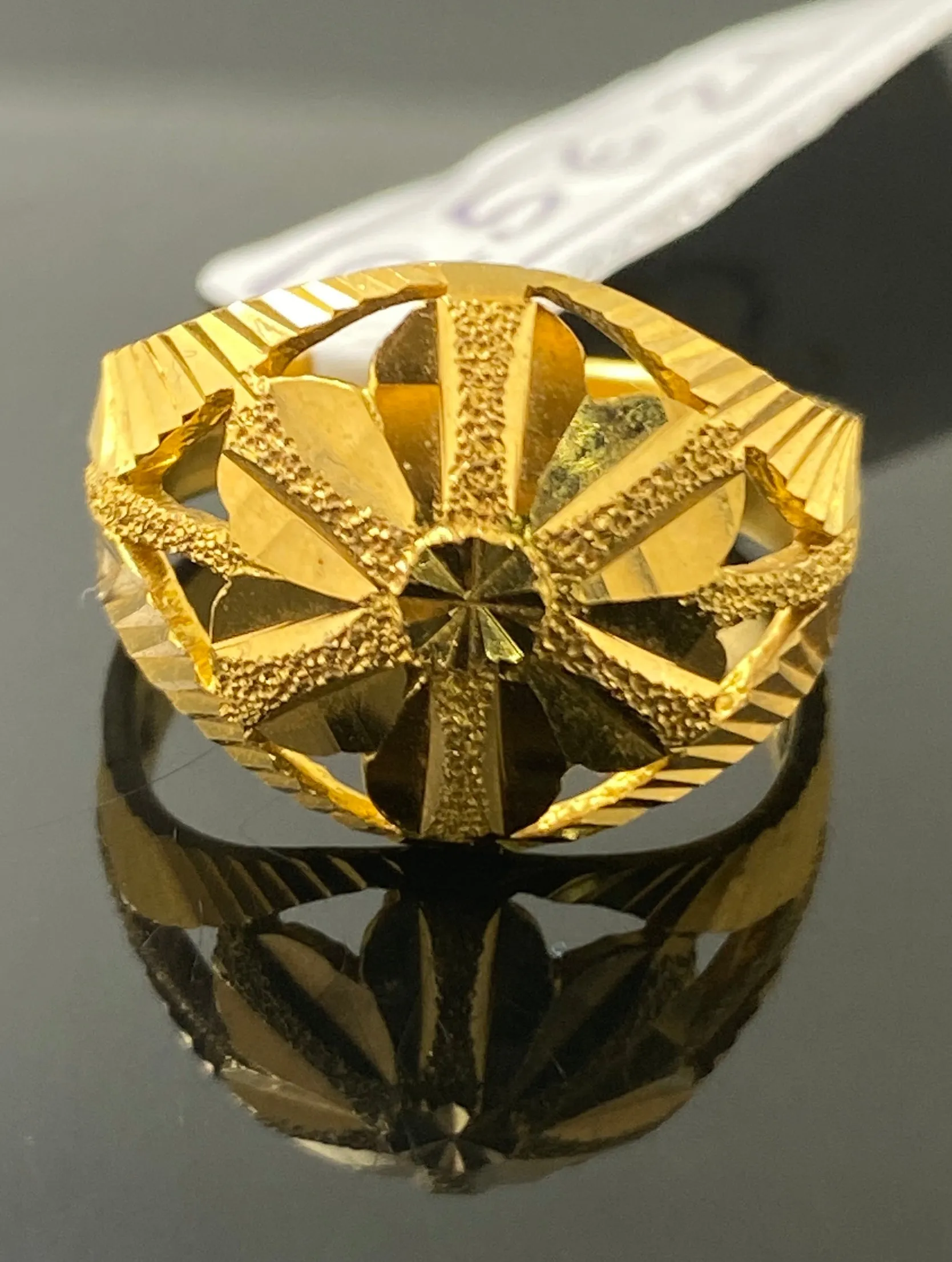 22k Solid Gold Simple Ladies Floral Ring r5621