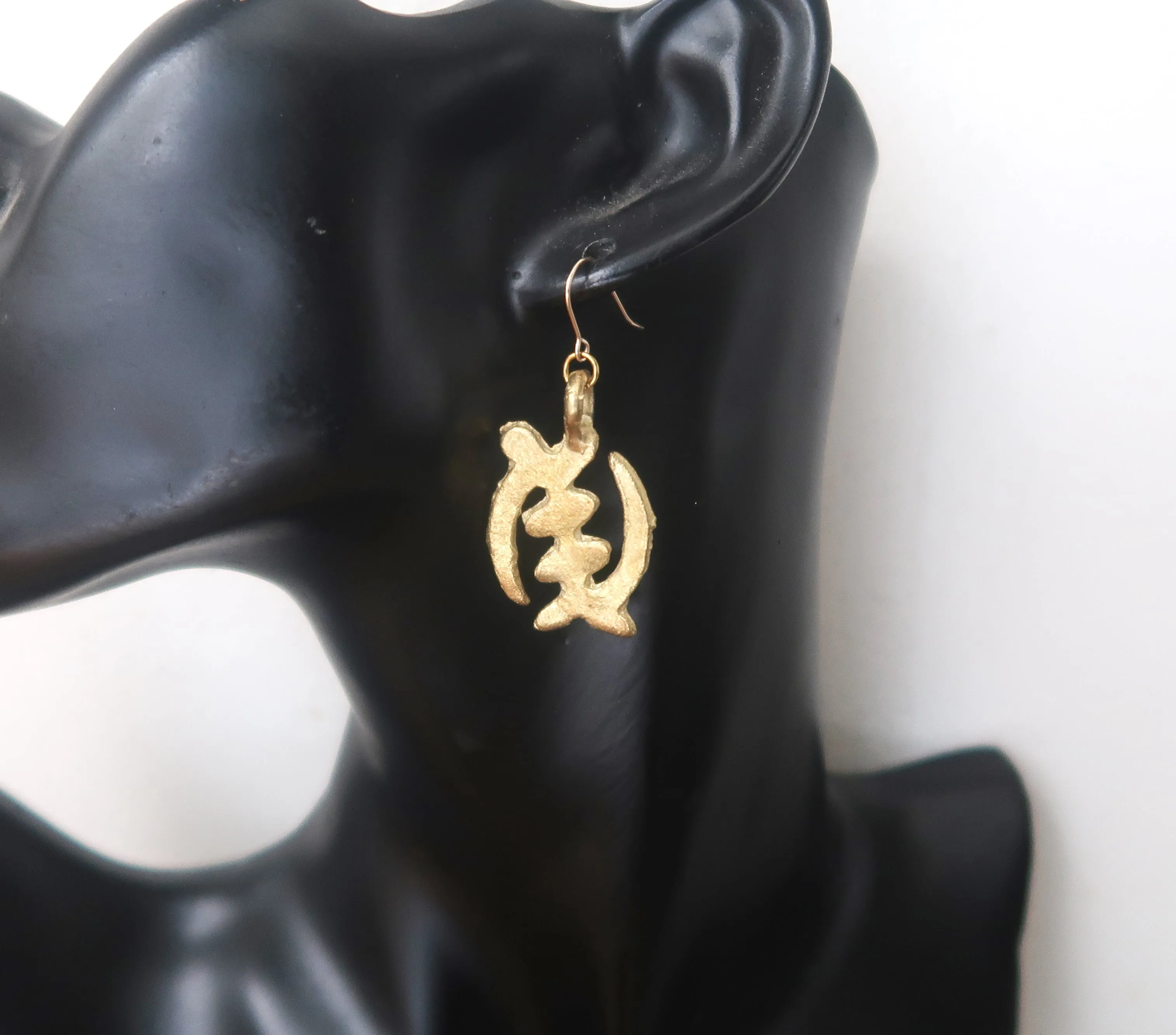 Boucles d'oreilles Adinkra Gye Nyame Attaches en Gold Filled 24 K