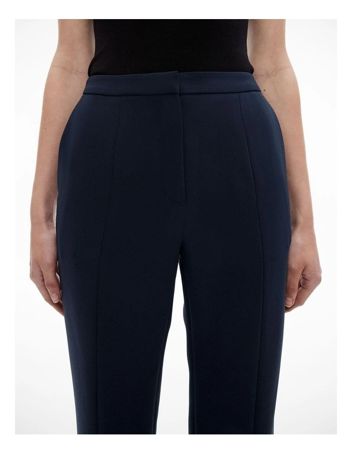 Classic Slim Trouser in Navy