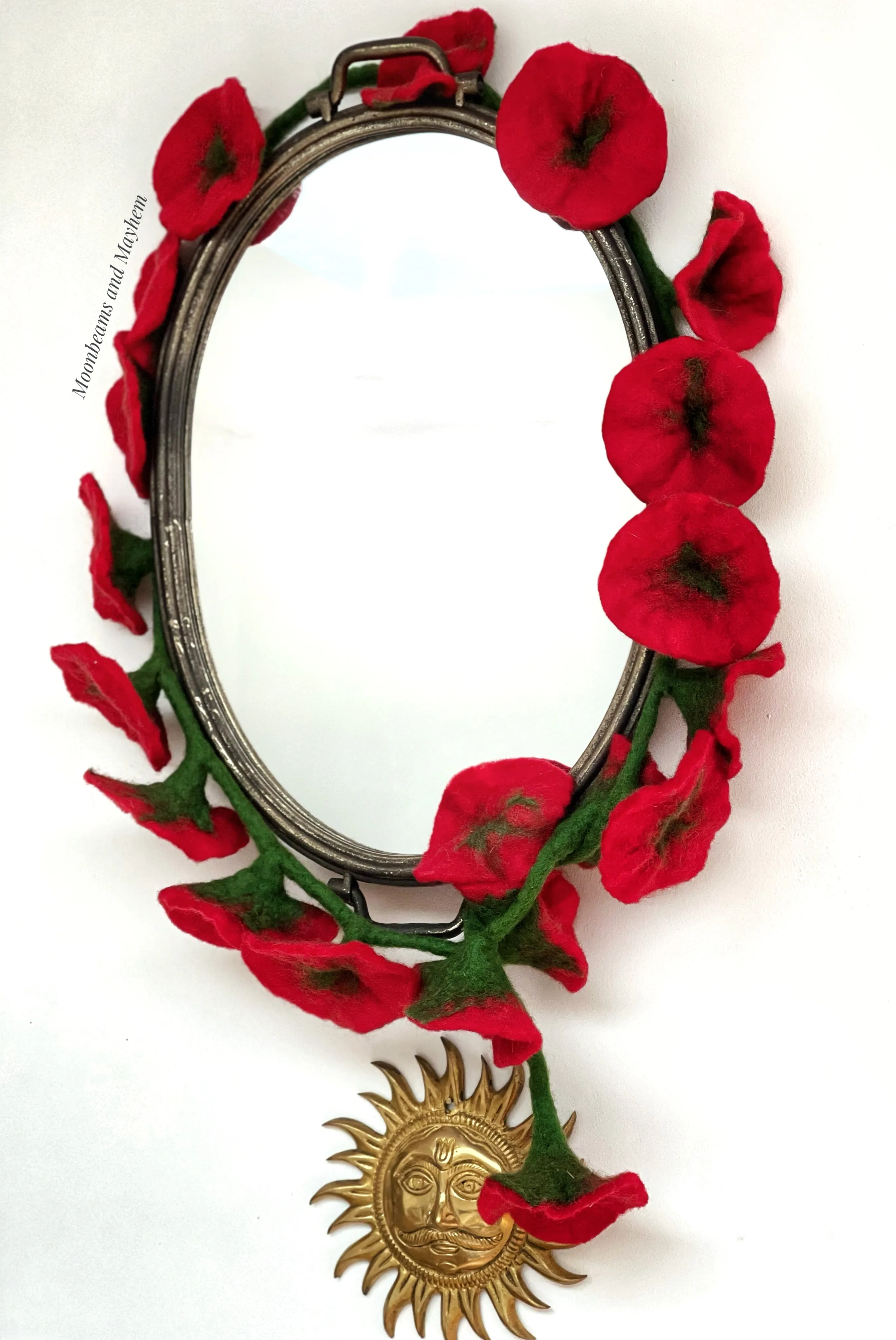 ENCHANTING RED FELTED FLOWER STRAND