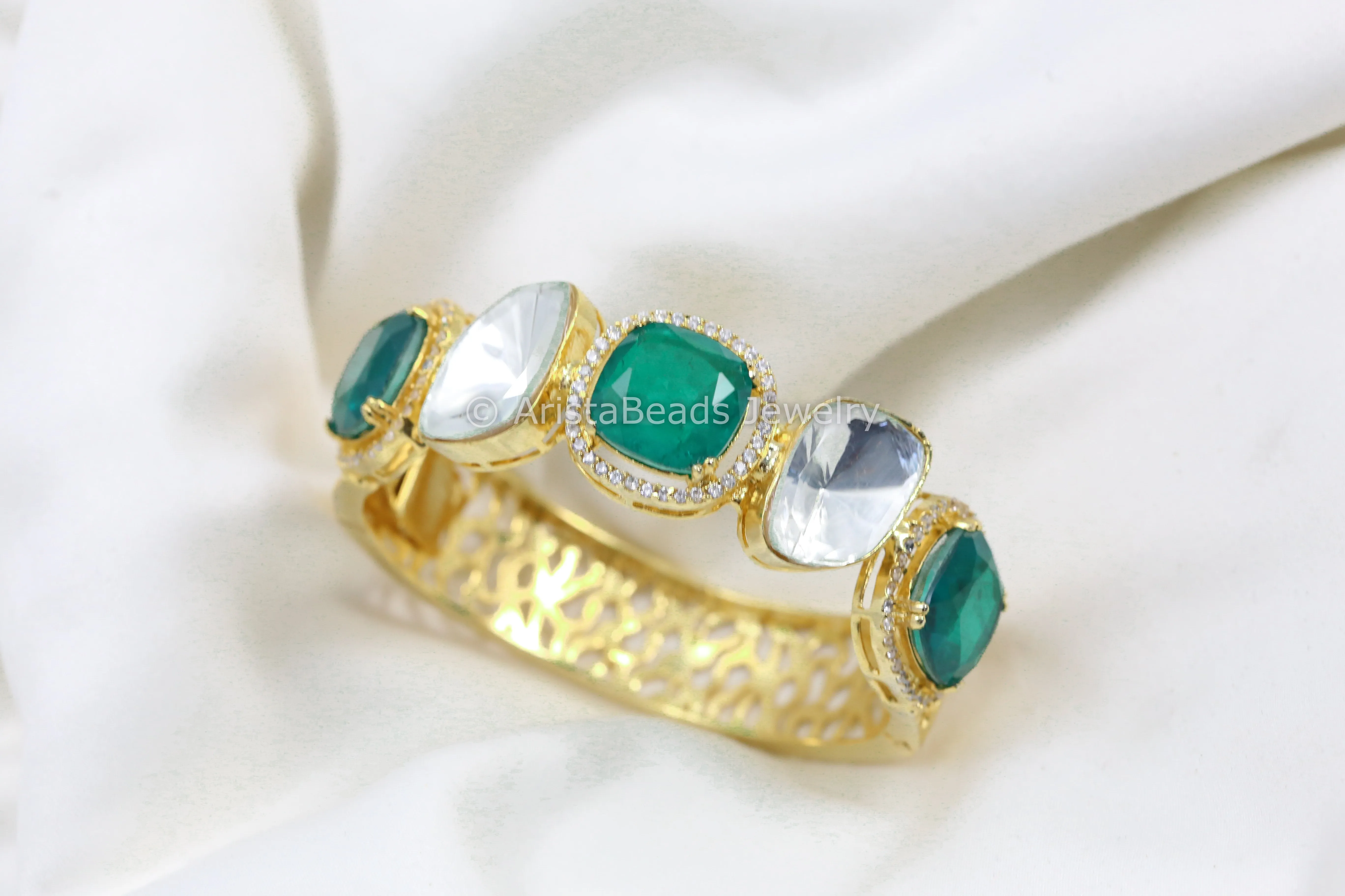 Green Doublet & Uncut Polki Bracelet (Openable)