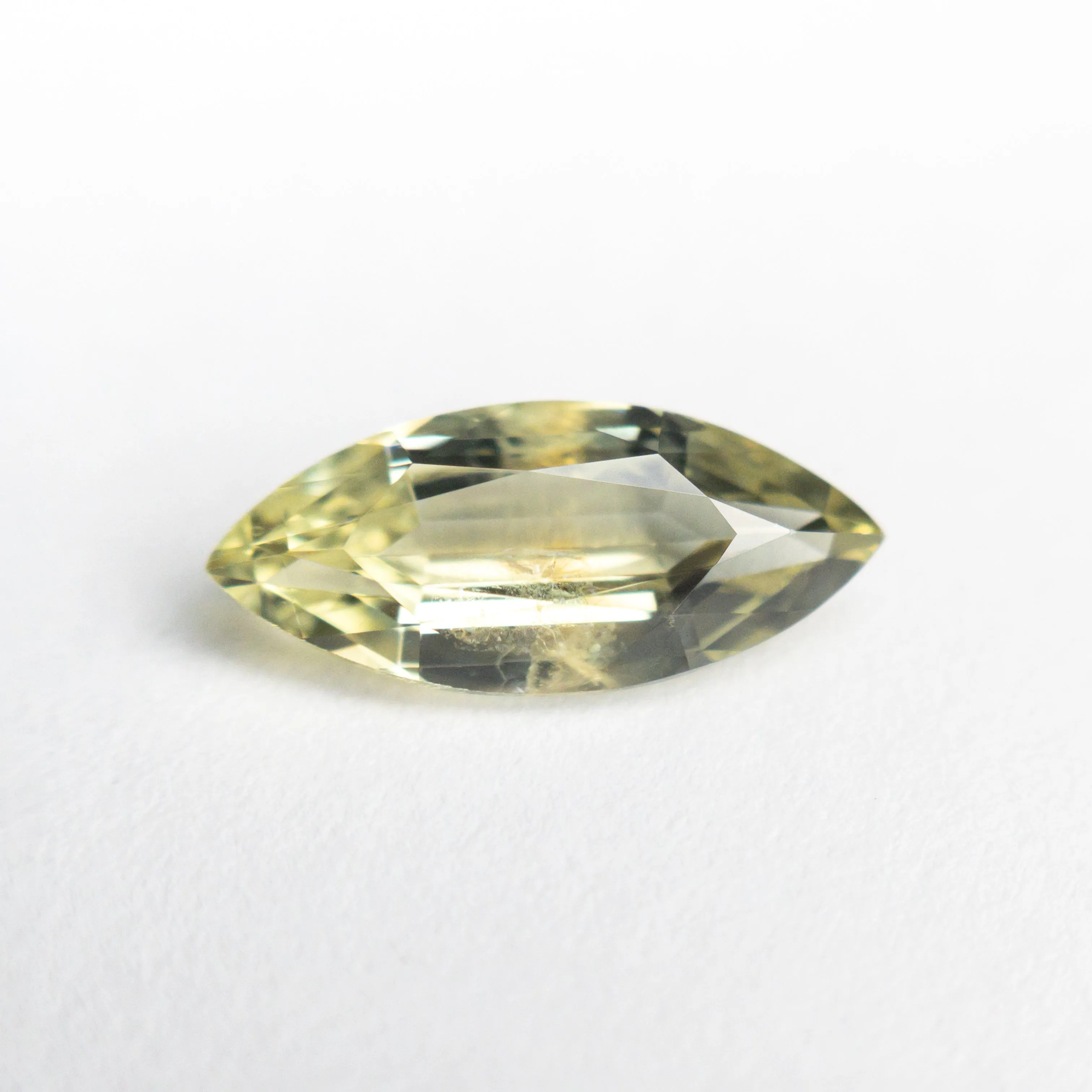 Green/Yellow Brilliant Sapphire - 1.59ct Marquise