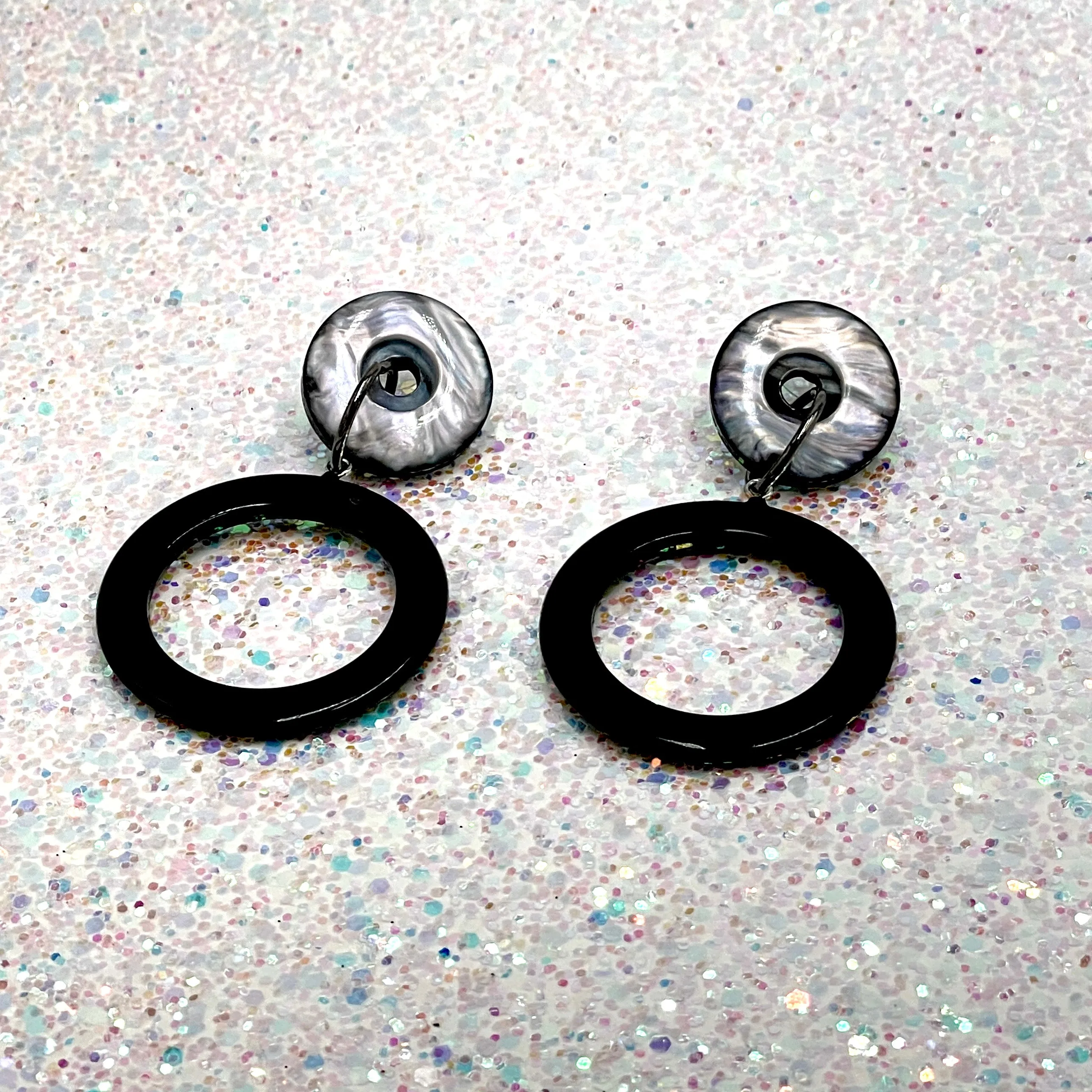 Grey Shell & Black Donut Drop Earrings *