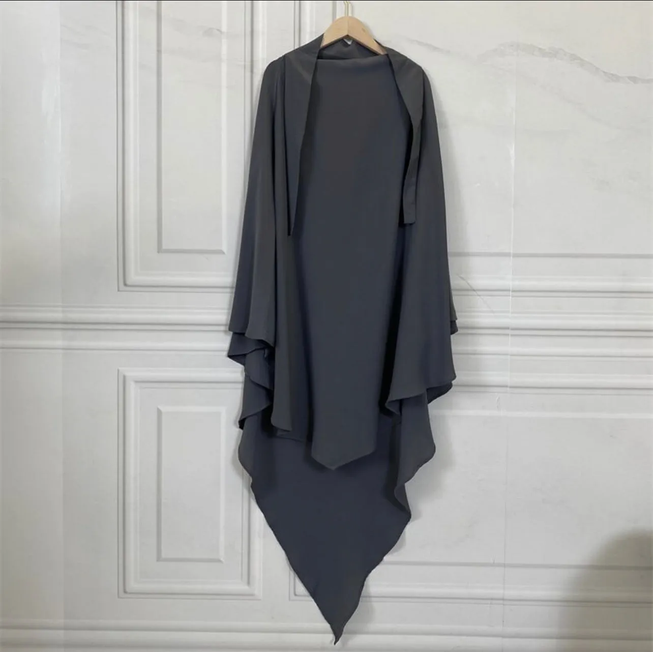 Mastourah Dark Grey Khimar