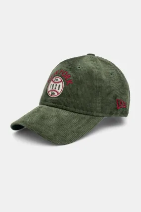 New Era corduroy baseball cap CORD 9TWENTY® green color with an application 60565323