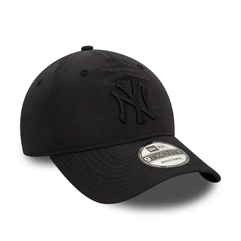 New York Yankees Nylon Black 9Twenty Adjustable Cap