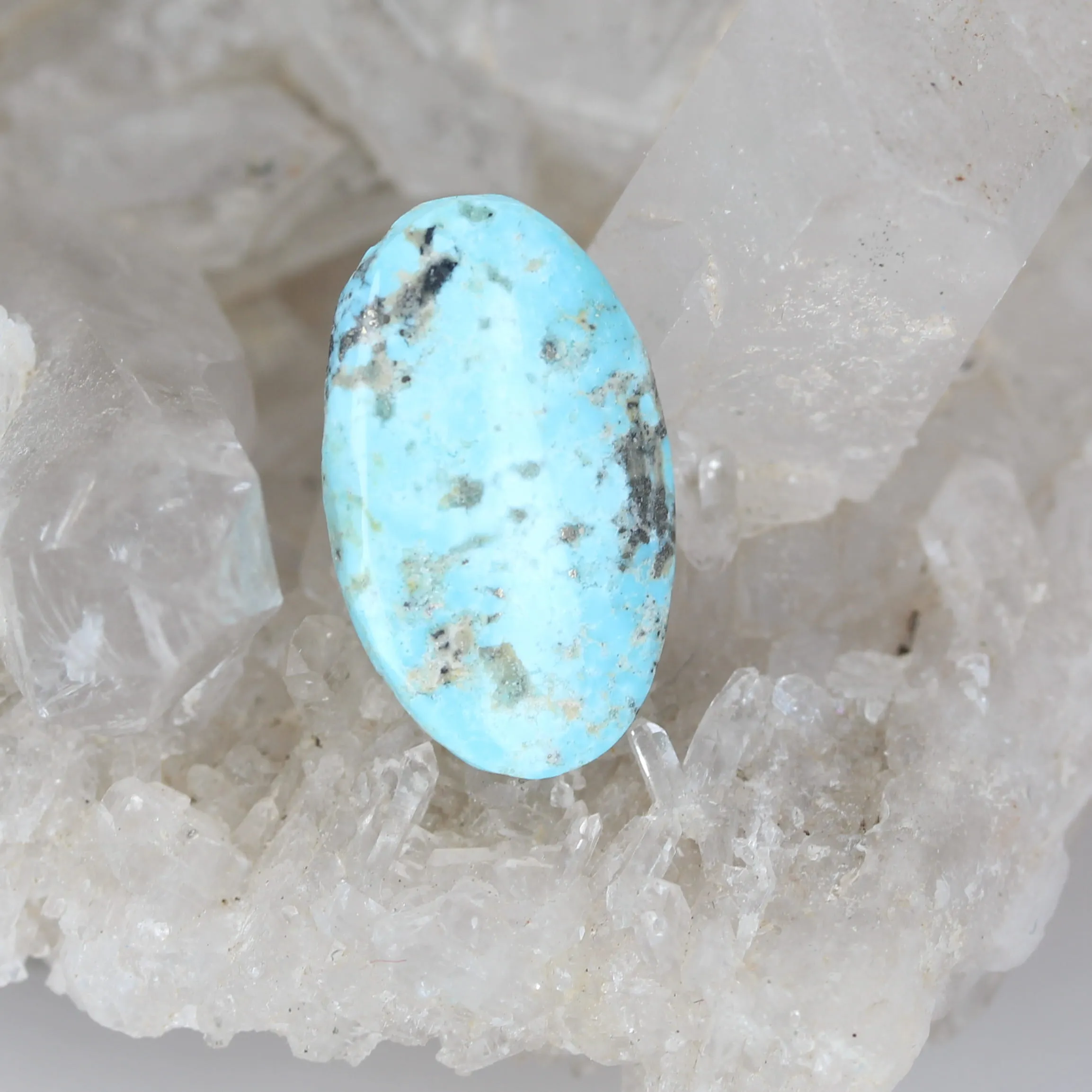 Robins Egg Blue KINGMAN TURQUOISE CABOCHON 22.8x14mm