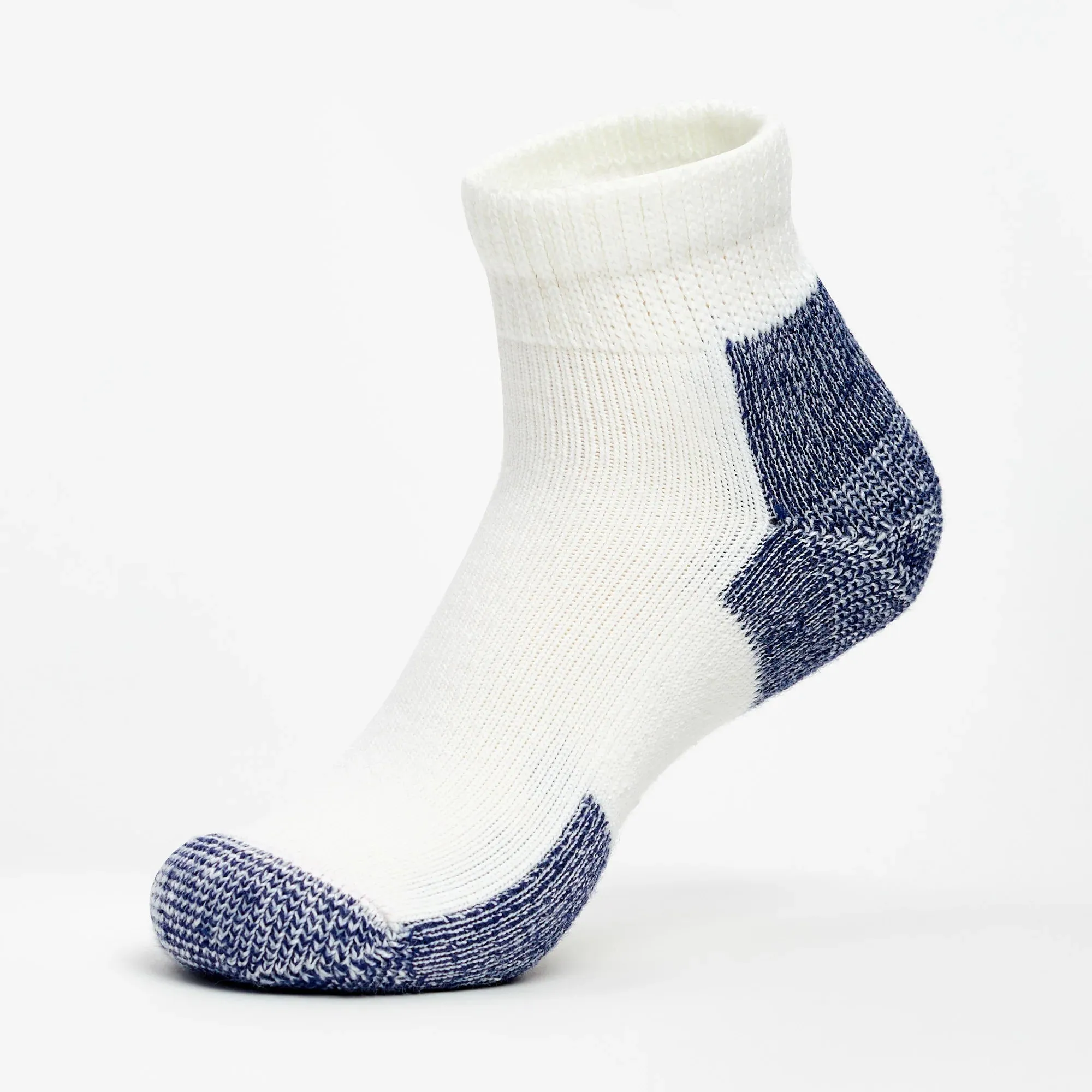  Unisex Maximum Padding Running Ankle Sock in White and Navy  