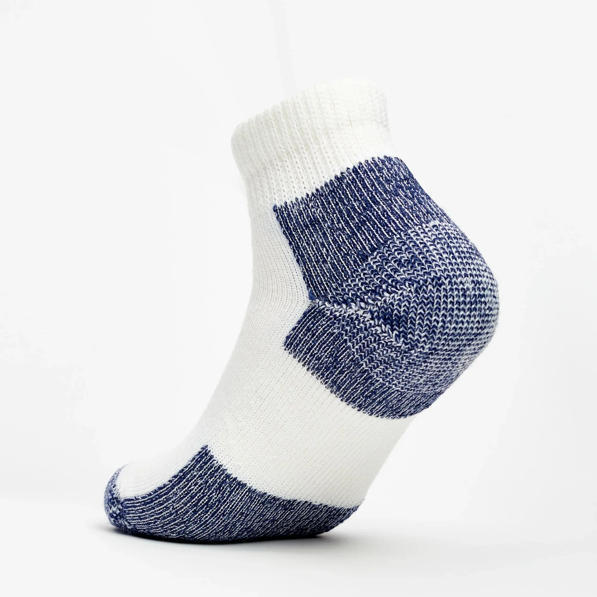  Unisex Maximum Padding Running Ankle Sock in White and Navy  